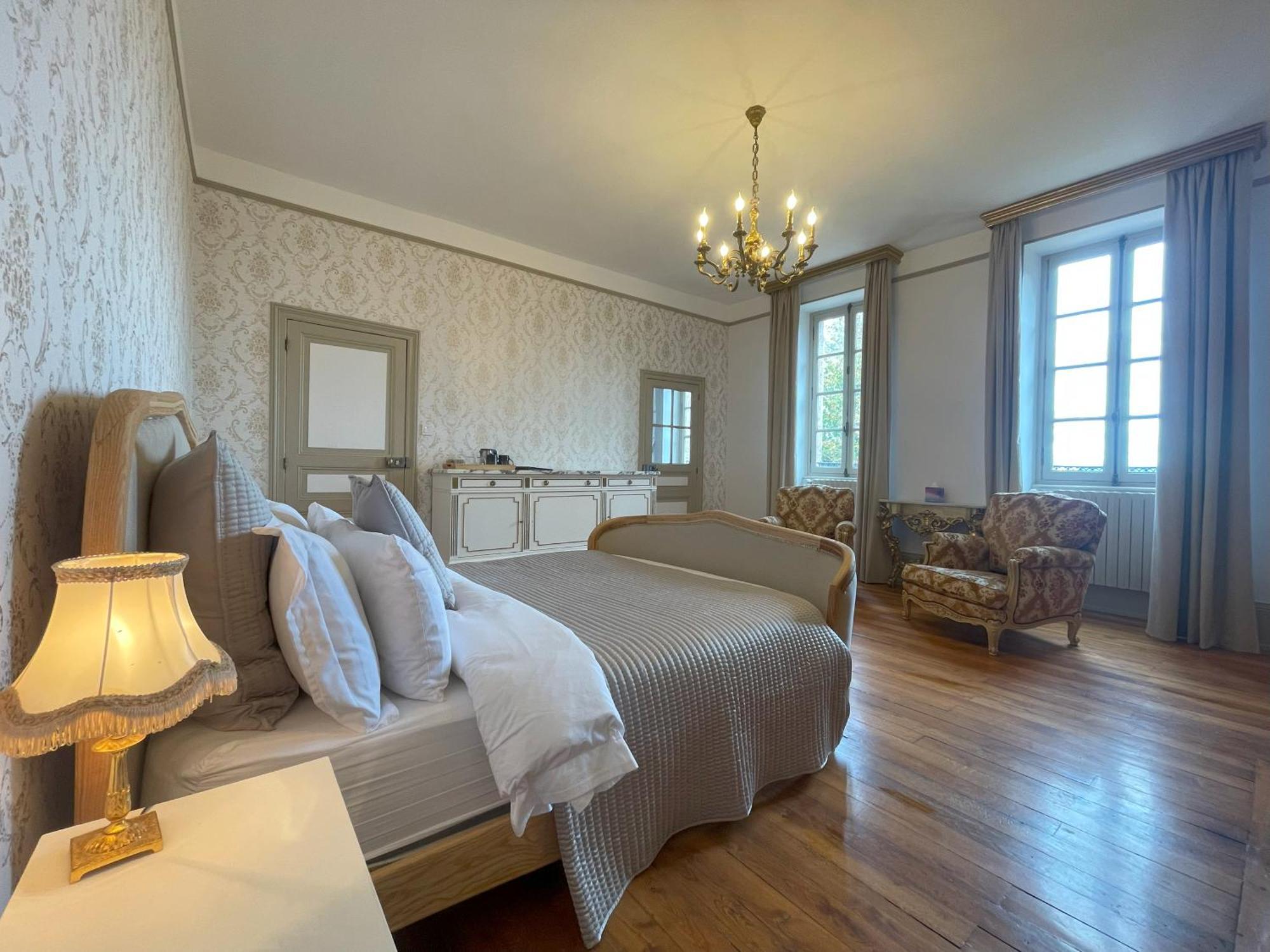 Chateau De Bruges Lapeyrouse Εξωτερικό φωτογραφία